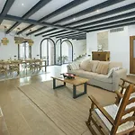 Owl Alvarez - 5 Min Walk To Old Town Center * 波连斯萨