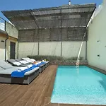 Owl Alvarez - 5 Min Walk To Old Town Center 别墅 *